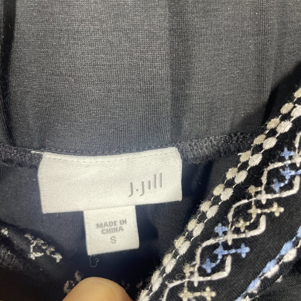 J Jill Women's Black Blue Embroidered Pull-On Skirt Small Stretch! - Picture 3 of 4